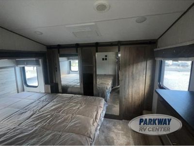 2020 Forest River RV Sabre - Photo 17