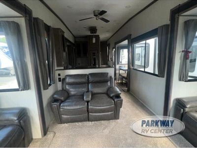 2020 Forest River RV Sabre - Photo 10
