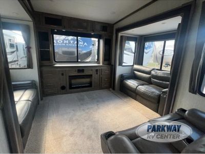 2020 Forest River RV Sabre - Photo 6
