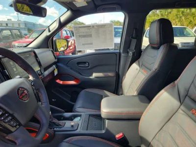 2026 Nissan Frontier — photo 8 view