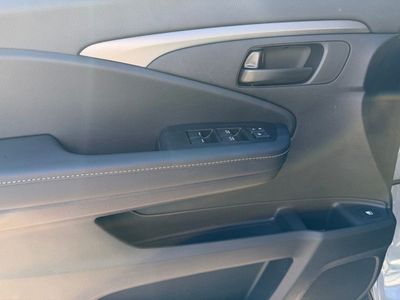 2026 Honda Ridgeline - Photo 13