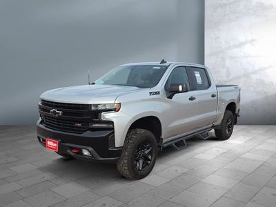 2021 Chevrolet Silverado 1500 — front three-quarter view