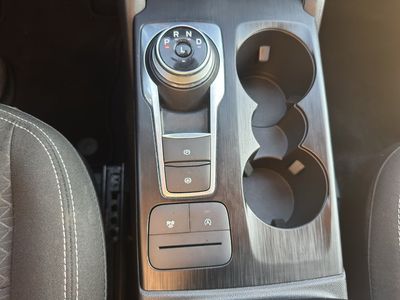 2025 Ford Escape - Photo 16