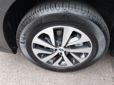 2022 Subaru Outback — photo 10 view