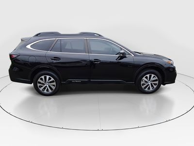 2022 Subaru Outback — photo 8 view