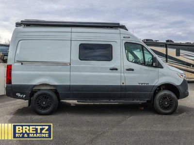 2026 Tiffin Motorhomes GH1 - Photo 9