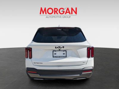 2026 Kia Sorento Hybrid — photo 8 view