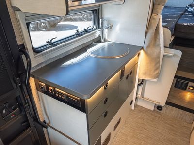 2026 Winnebago EKKO - Photo 10