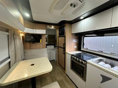 2022 Black Series Camper HQ Series - Photo 11