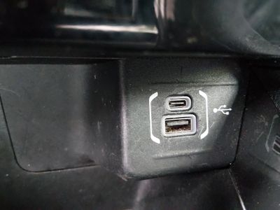 2024 Jeep Compass — photo 16 view