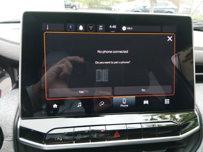 2024 Jeep Compass — photo 18 view