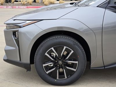 2026 Toyota bZ - Photo 6