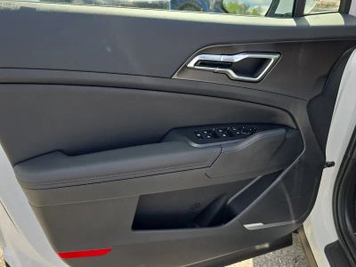 2026 Kia Sportage — photo 18 view