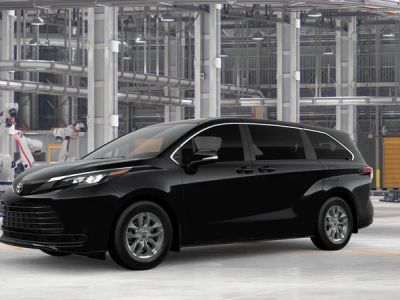 2026 Toyota Sienna — side profile view