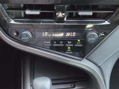 2024 Toyota Camry - Photo 13