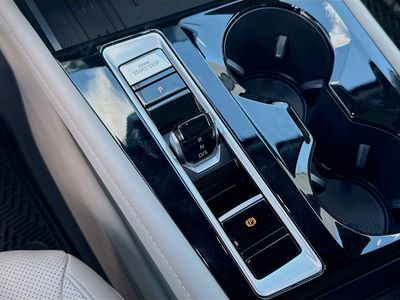 2026 Volkswagen Atlas - Photo 15