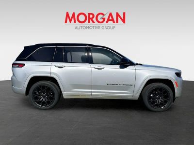 2026 Jeep Grand Cherokee — photo 8 view