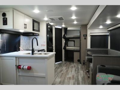 2025 Jayco Jay Feather - Photo 11