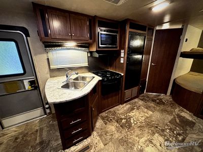 2018 Heartland Pioneer - Photo 8