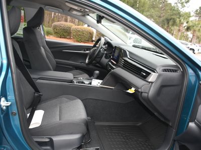 2026 Toyota Camry - Photo 11