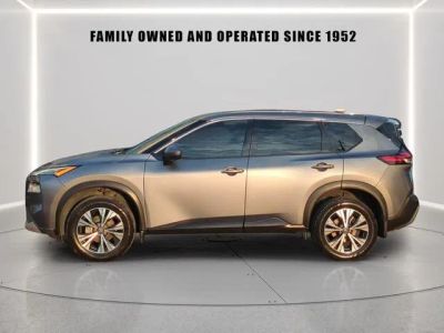 2021 Nissan Rogue — side profile view