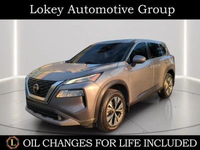 2021 Nissan Rogue SV in Gun Metallic — front three-quarter view