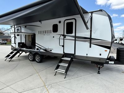 2025 Forest River Rockwood Ultra Lite - Photo 3