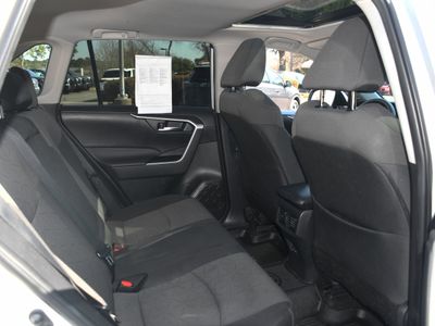2023 Toyota RAV4 - Photo 18