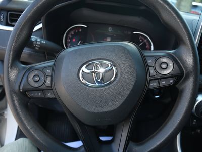 2023 Toyota RAV4 - Photo 13
