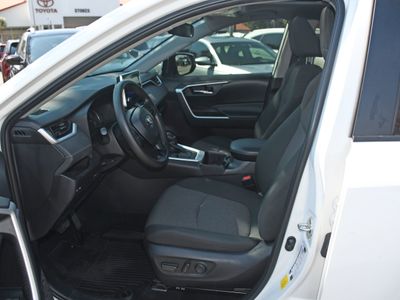 2023 Toyota RAV4 - Photo 8