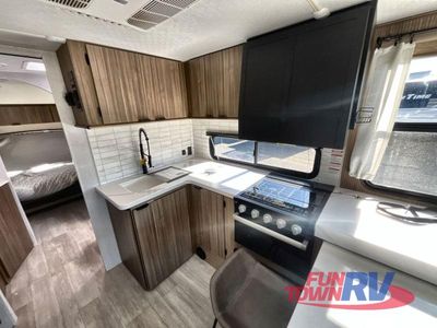 2025 Forest River RV Salem Cruise Lite - Photo 14