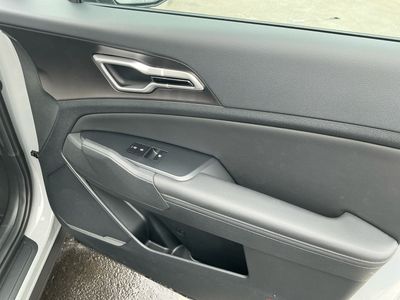 2026 Kia Sportage — photo 21 view
