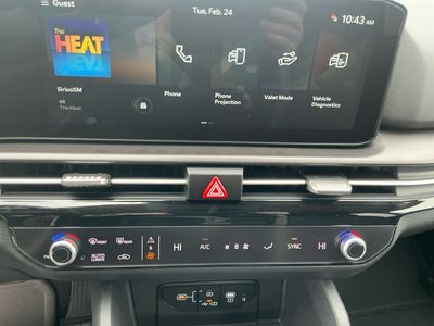 2026 Kia Sportage — photo 12 view