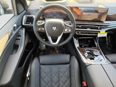 2026 BMW X5 — photo 17 view