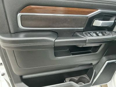2022 Ram 2500 — photo 15 view
