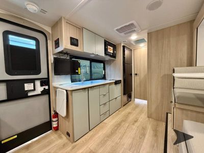 2025 Winnebago Micro Minnie - Photo 7