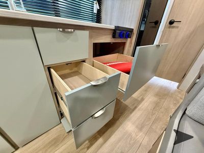 2025 Winnebago Micro Minnie - Photo 15
