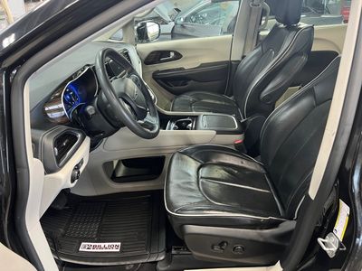 2023 Chrysler Pacifica - Photo 9