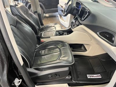 2023 Chrysler Pacifica - Photo 15