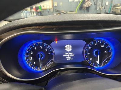 2023 Chrysler Pacifica - Photo 10