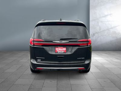 2023 Chrysler Pacifica - Photo 6