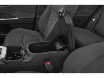 2024 Toyota RAV4 — photo 11 view