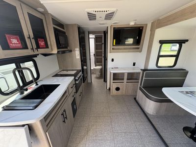 2026 Grand Design Imagine XLS — photo 14 view