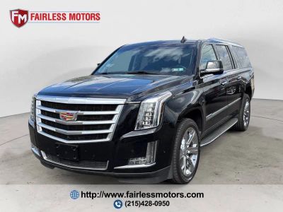 2019 Cadillac Escalade ESV Luxury 4x4 4dr SUV in Black — front three-quarter view