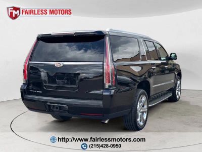 2019 Cadillac Escalade ESV — detail view