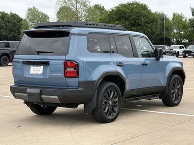 2025 Toyota Land Cruiser - Photo 4