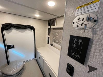 2026 Thor Motor Coach Gemini TRIP — photo 22 view
