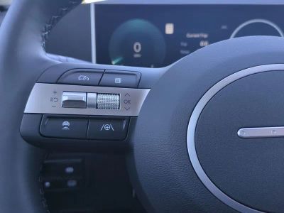 2026 Hyundai TUCSON HYBRID — photo 18 view