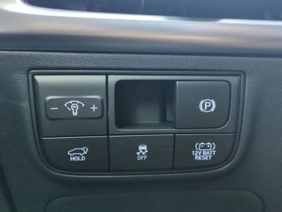 2026 Hyundai TUCSON HYBRID — photo 14 view
