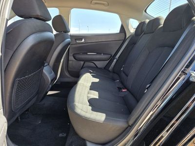 2020 Kia Optima - Photo 16